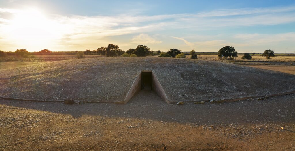 Dolmen de Soto (Trigueros)