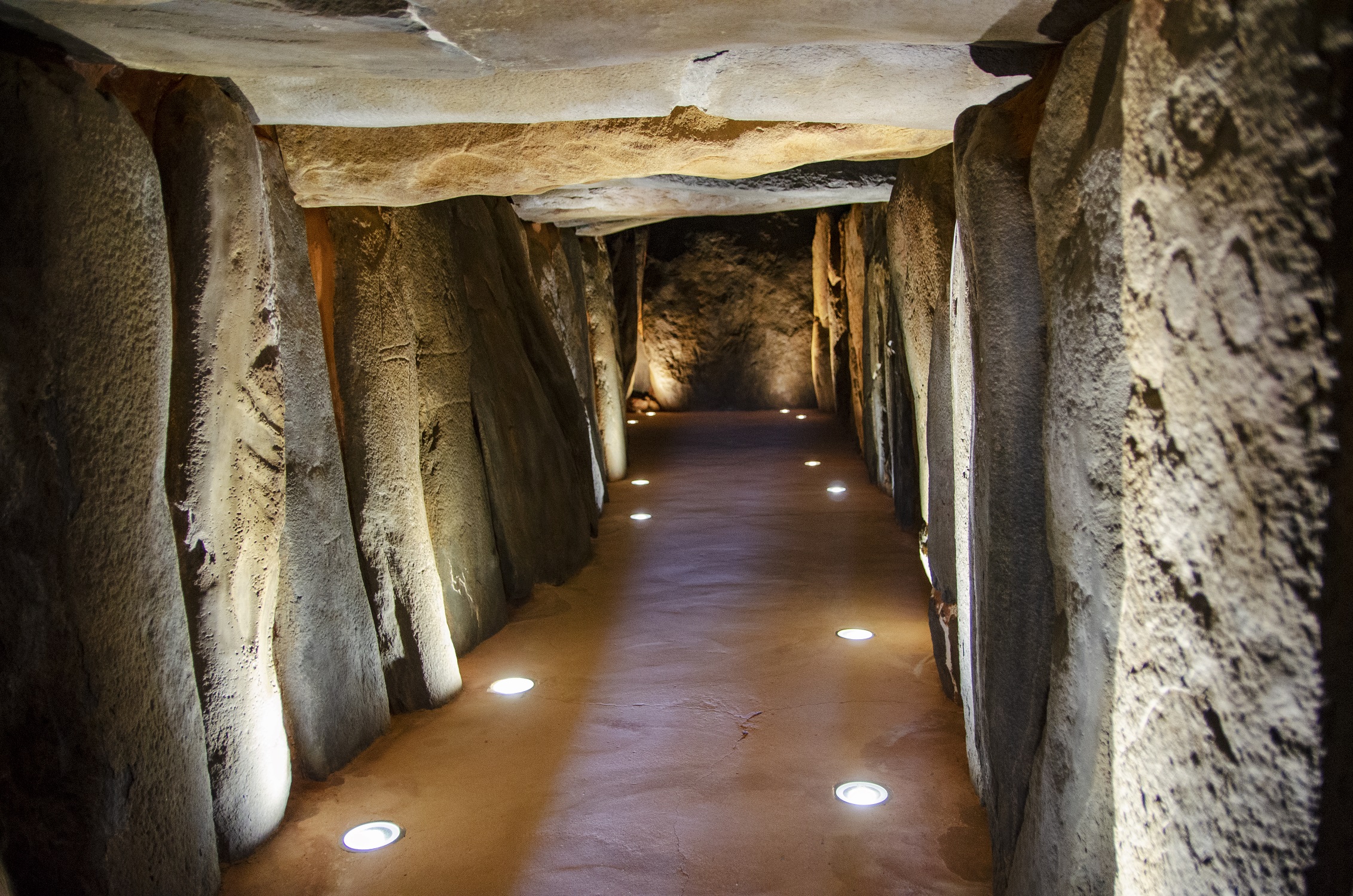 Dolmen de Soto (Trigueros)