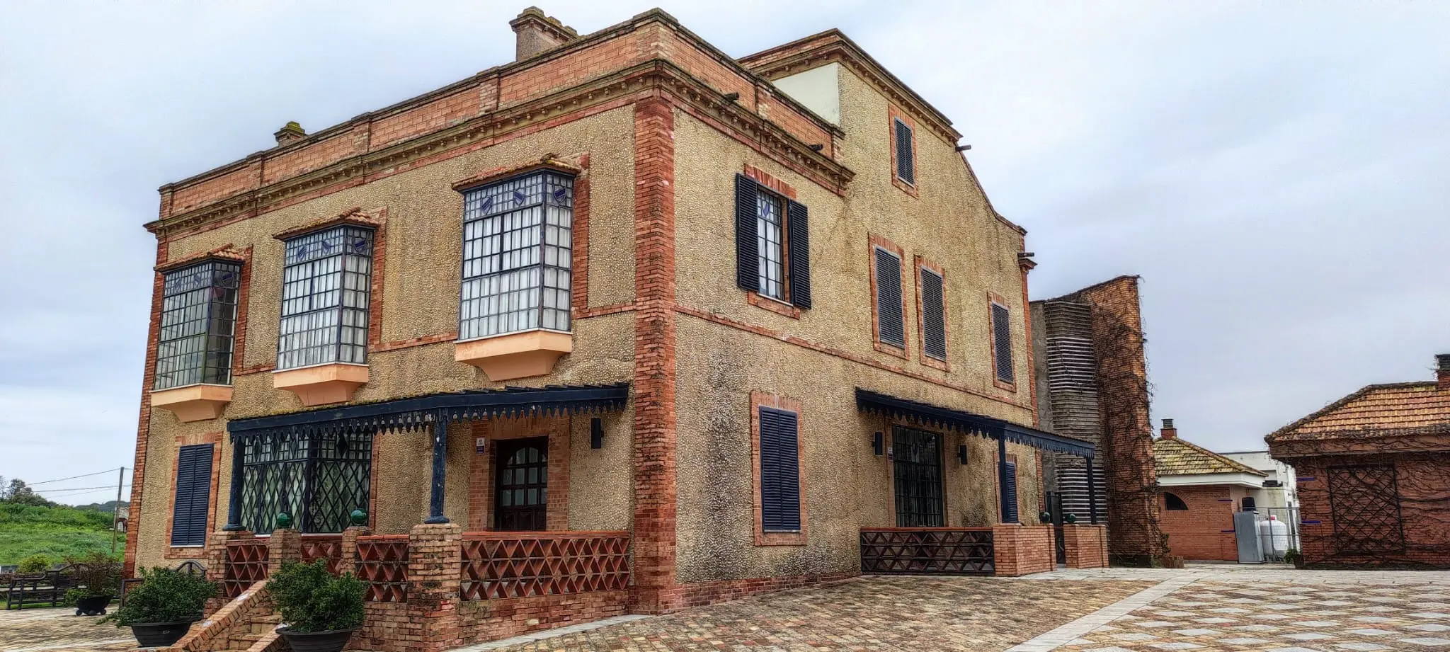 Estación de Valverde del Camino | Oficinas de la compañía The United Alkali Company Ltd. (Valverde del Camino)